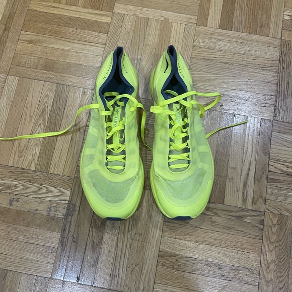 Arc'teryx Shoes - Arc’Teryx women shoes size 6